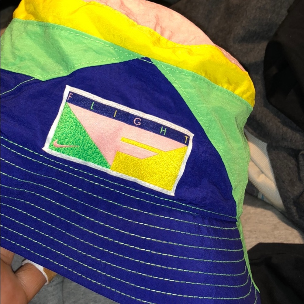 Nike bucket hat
